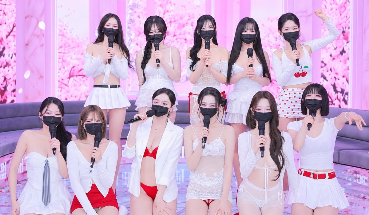 Mscrew33 (Full Moon) Season 6 group shot
