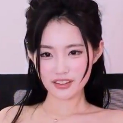 Yoonseo 