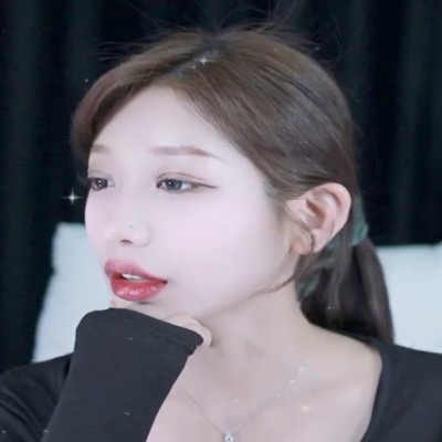 Mona