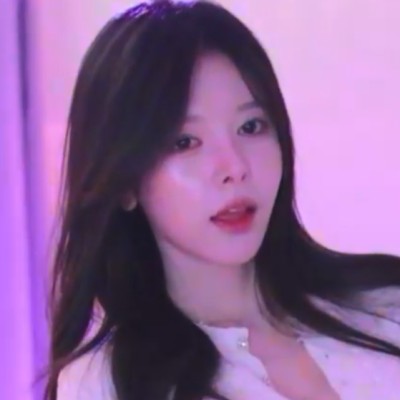 Yoon Seri 