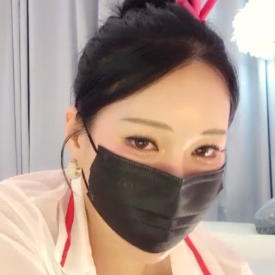 Si-yoon 